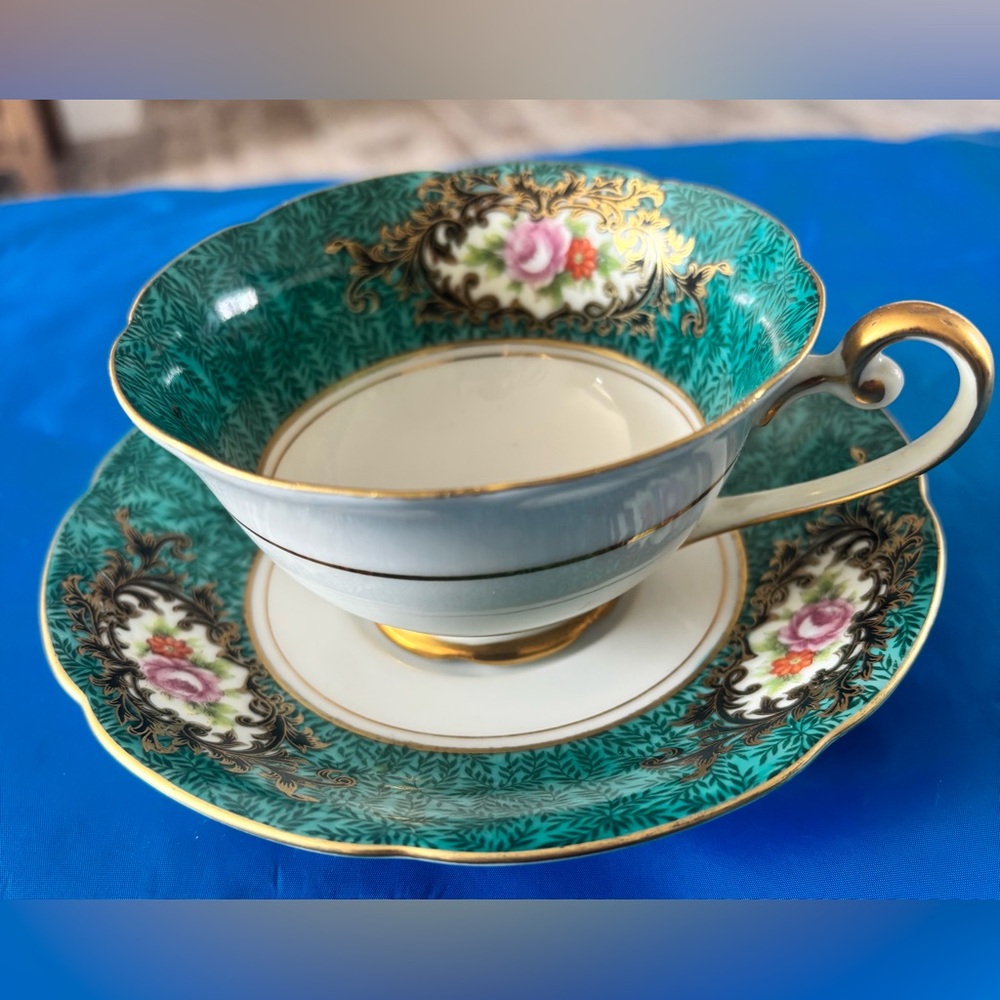 Vintage Castle teacup and saucer. Made in occupied Japan